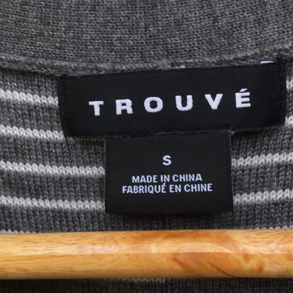 Trouve Sz Sm Cold Shoulder Long Sleeved Sweater - Picture 5 of 6